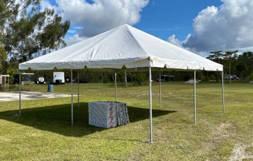Party Tent 10 x 20